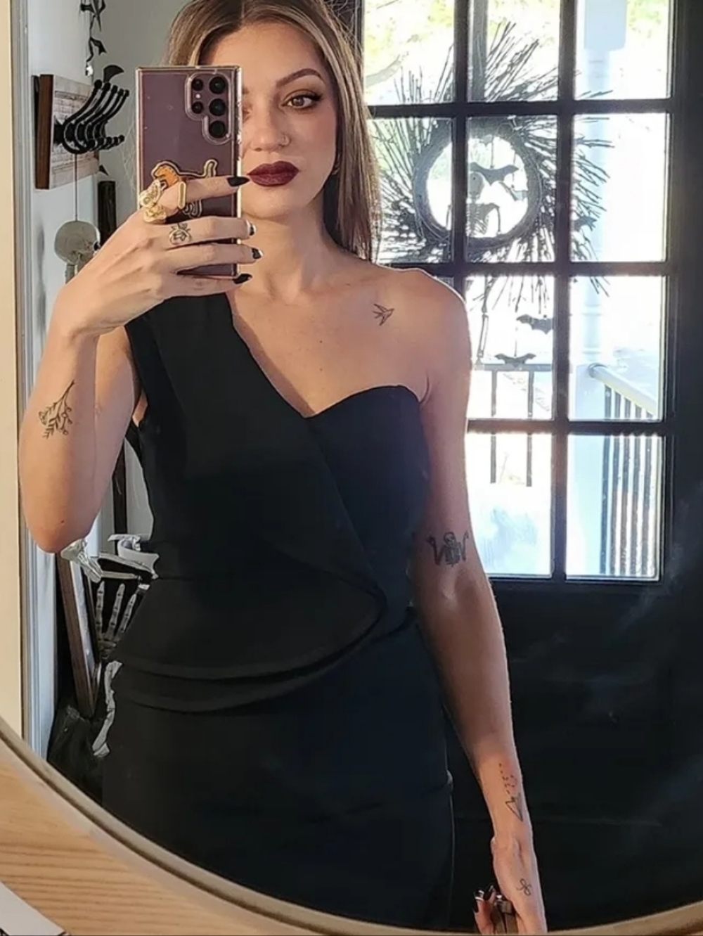 Women’s One-Shoulder Black Dress